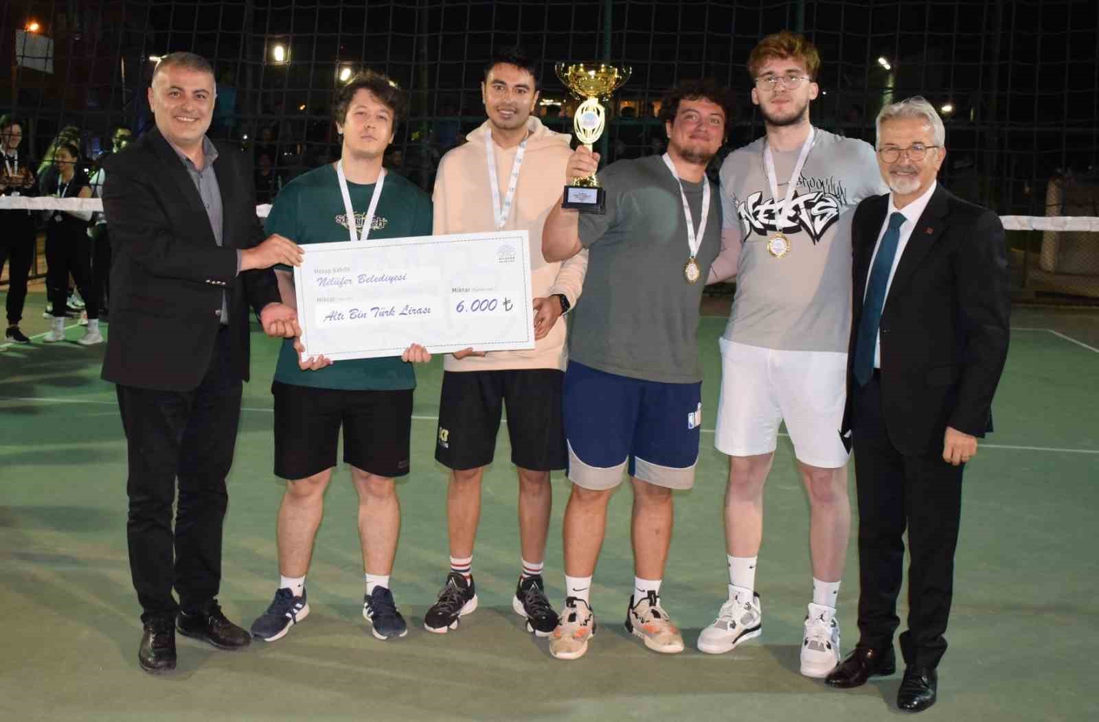 19 Mayıs Gençlik Kupası’nda kazananlar ödüllendirildi