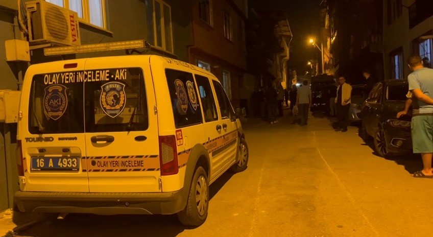 Bursa’da 59 yaşındaki adam evinde bıçaklanarak öldürüldü