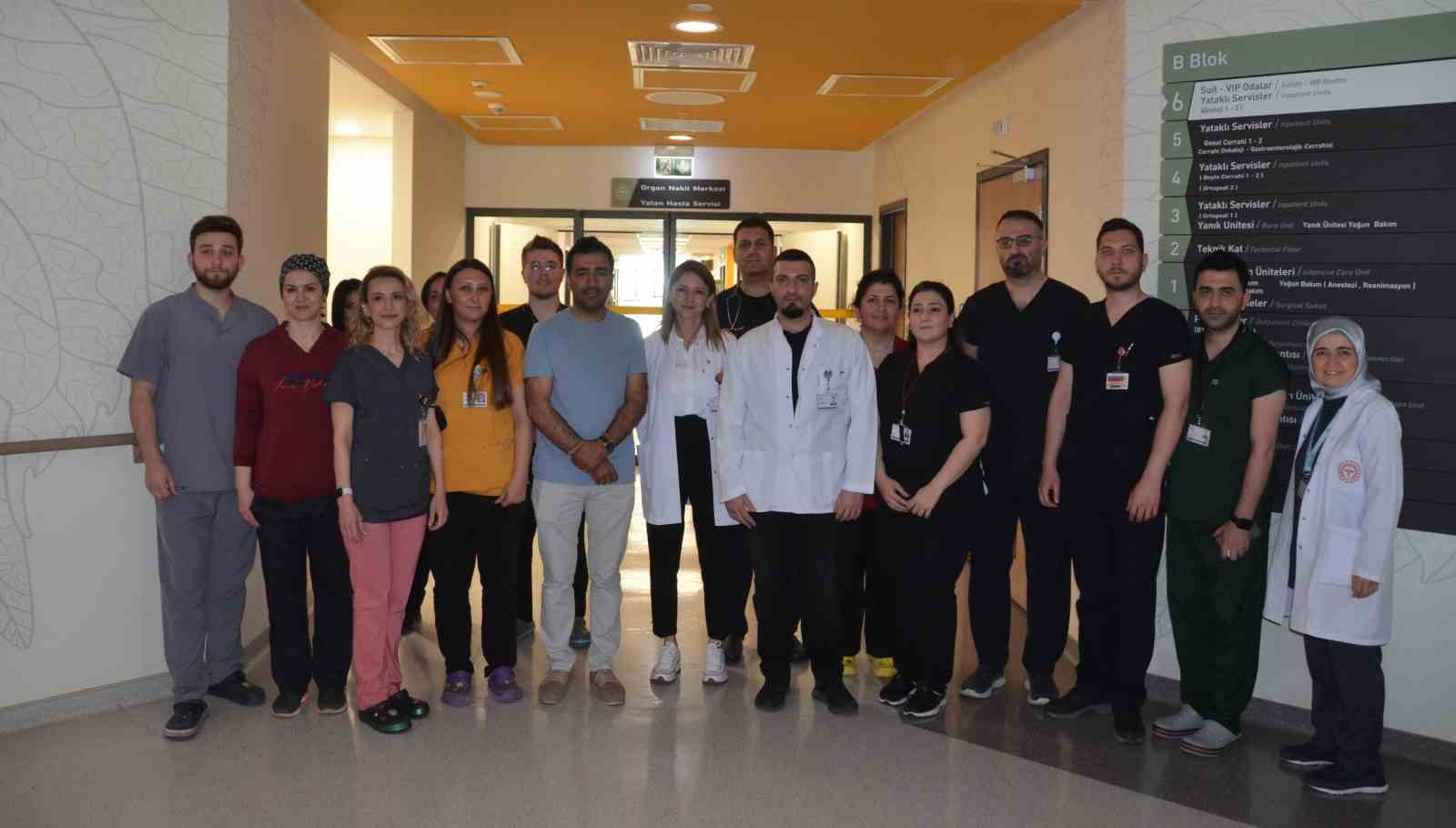 Bursa Şehir Hastanesi’nde iki hastaya böbrek nakli yapıldı
