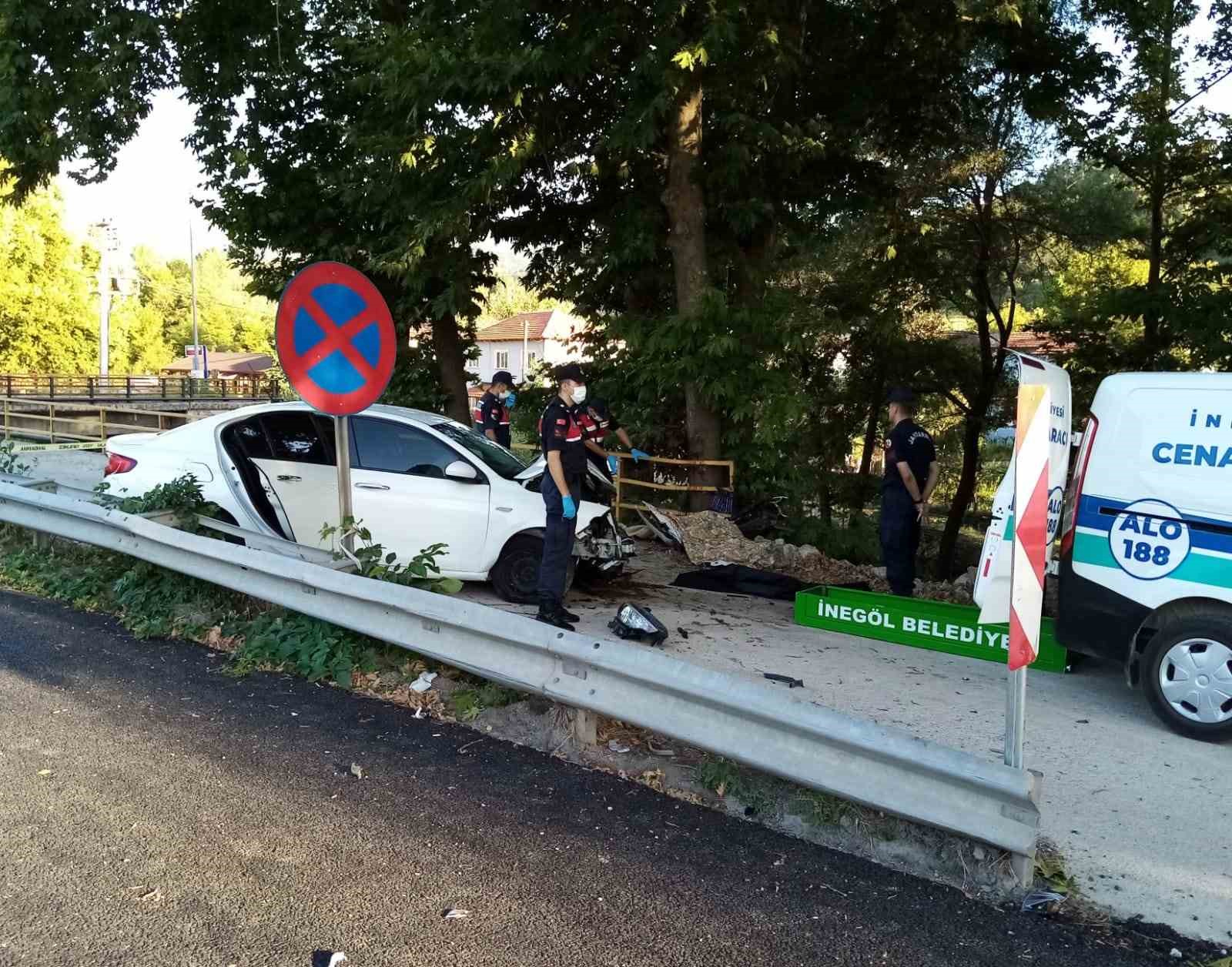 Bursa’da kaza yapan otomobil piknik yapan aileye çarptı: 1 ölü, 1 yaralı