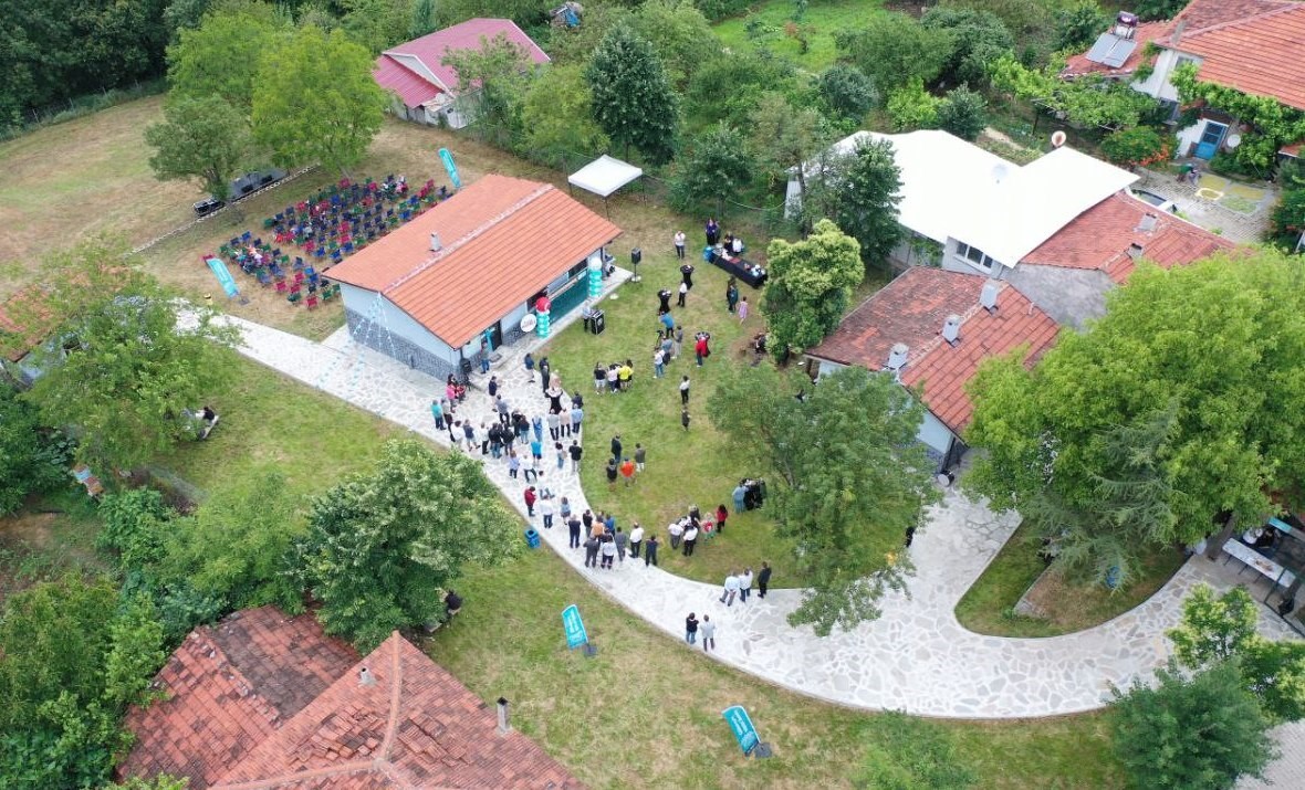 Üçpınar’daki eski köy okulu konuk evi oldu
