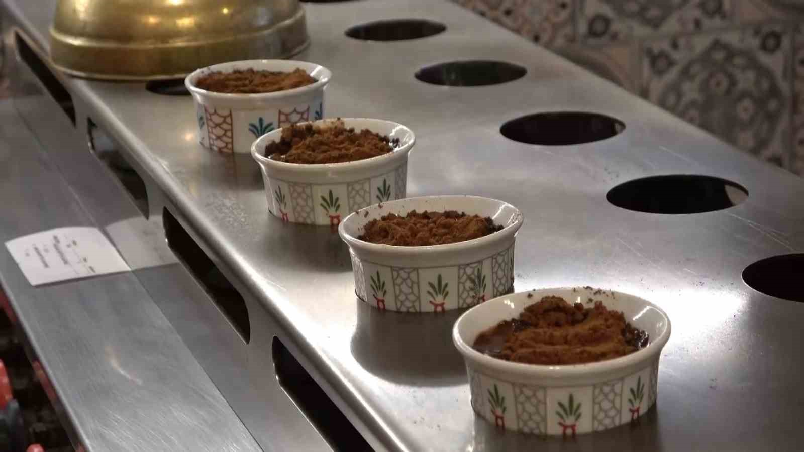 (Özel) Cezve yerine fincanda pişirilen ‘İsli Kahve’ kültürü tarihi handa devam ediyor