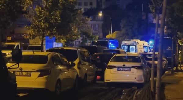 Kağıthane'de polise silahlı saldırı: Şehit haberi geldi