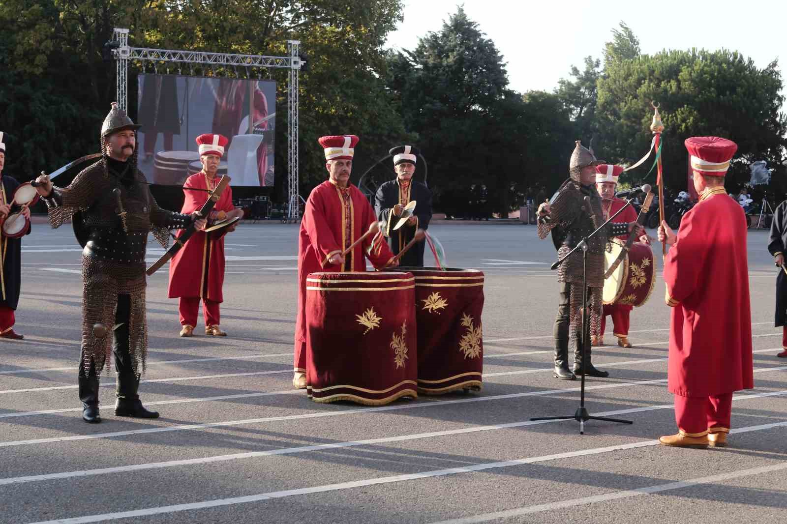 Işıklar Jandarma Meslek Yüksekokulu 402 öğrencisini törenle mezun etti
