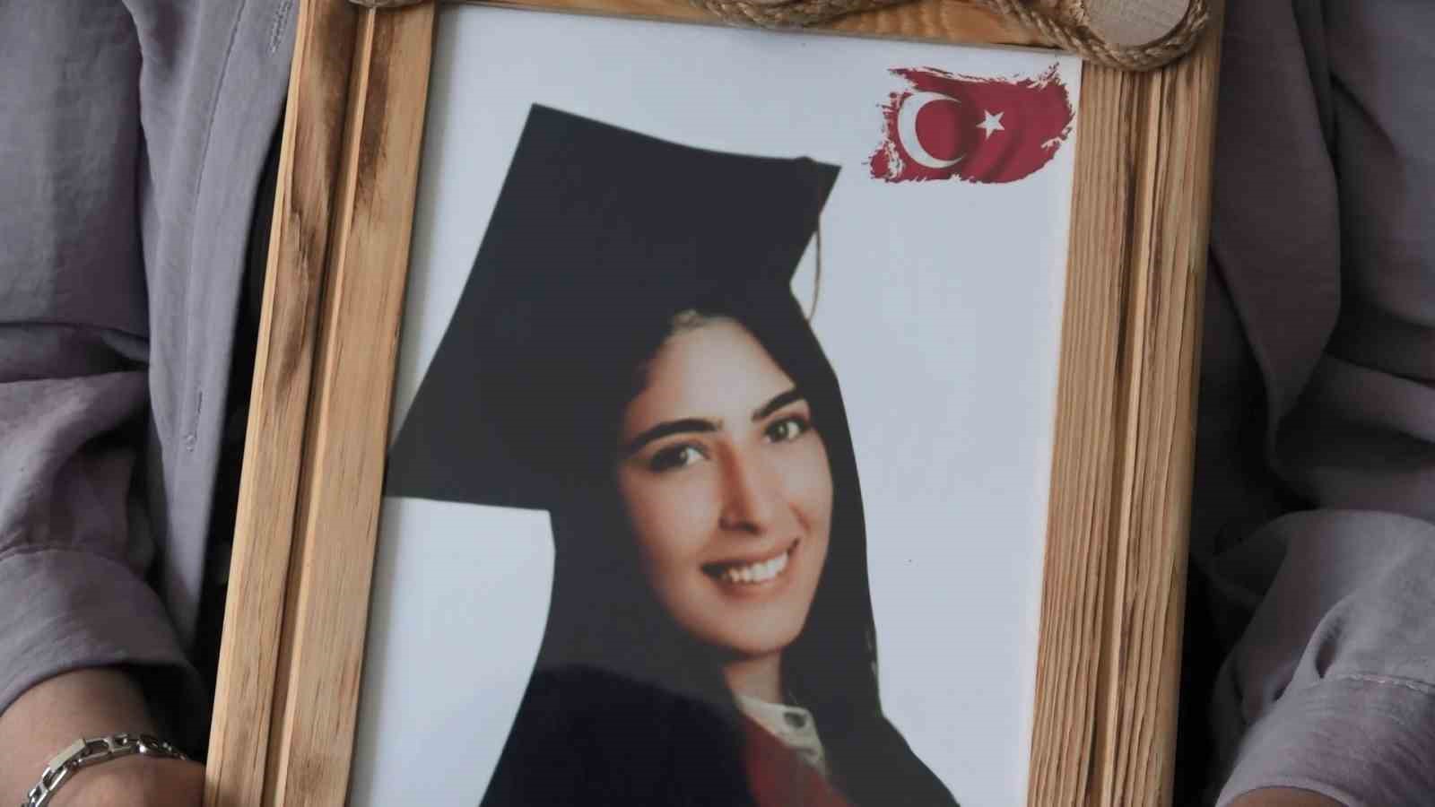 PKK’nın kaçırdığı kızını 10 yıldır hasretle bekliyor