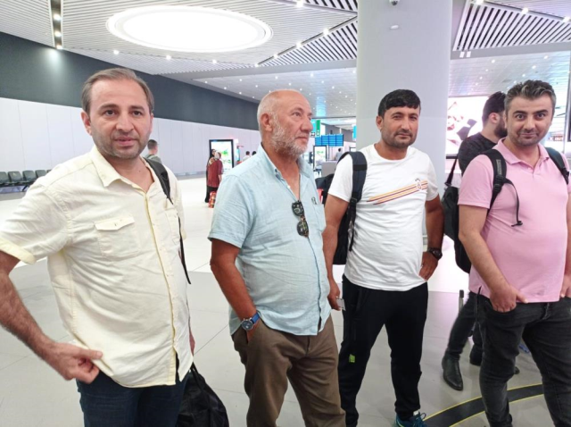 Nijer'de mahsur kalan Türk vatandaşları özel seferle Türkiye'ye döndü
