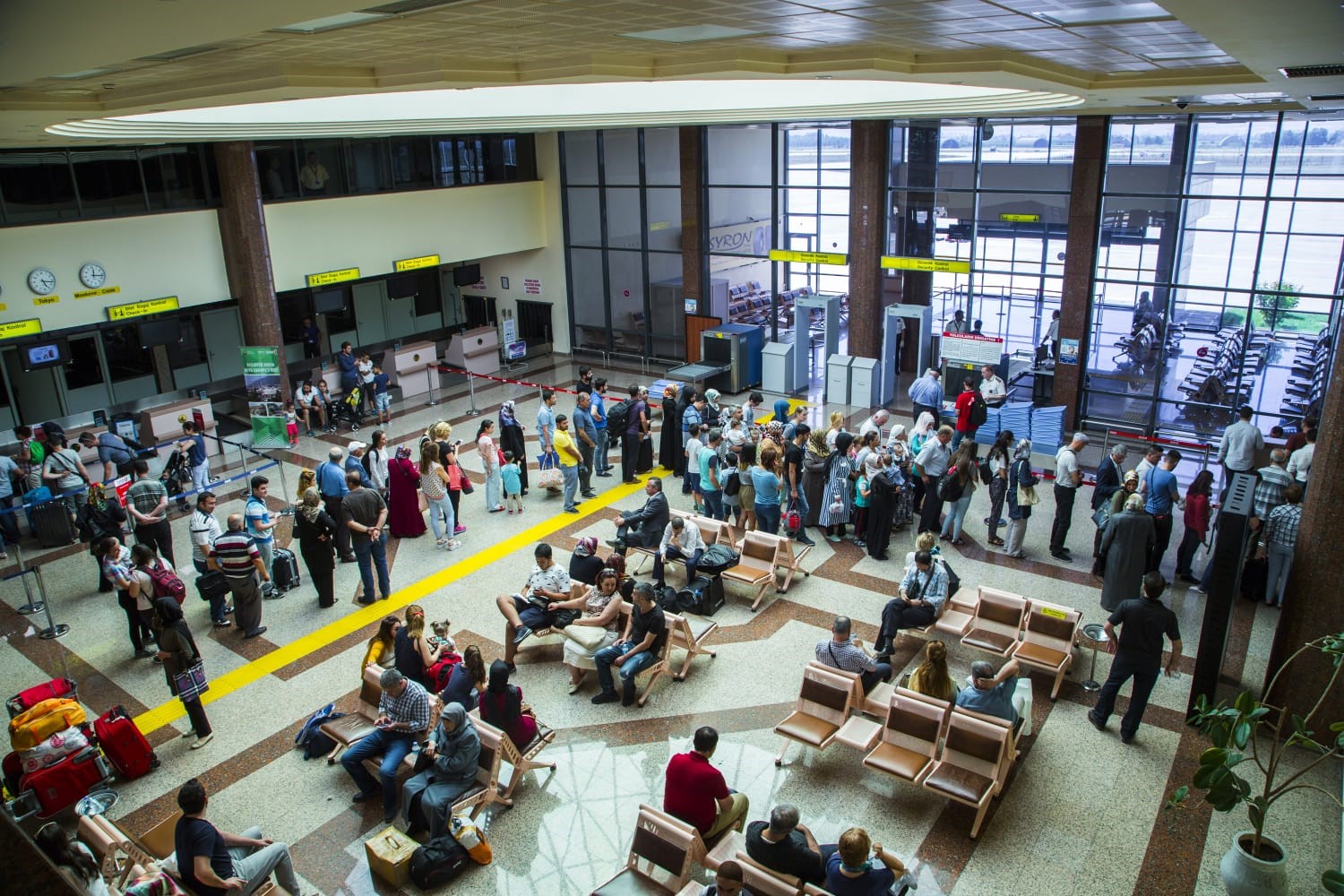 DHMİ Havalimanı personeli destek bekliyor