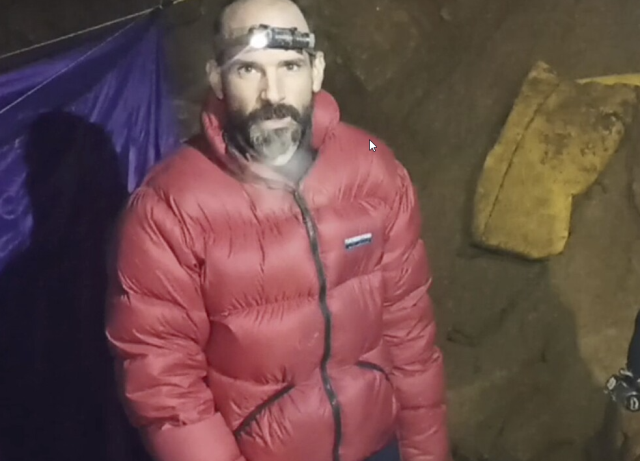 Mersin'deki mağarada mahsur kalan ABD'li bilim insanı için 8 ülkeden 192 kişilik ekip teyakkuzda! Doktorların kararı bekleniyor