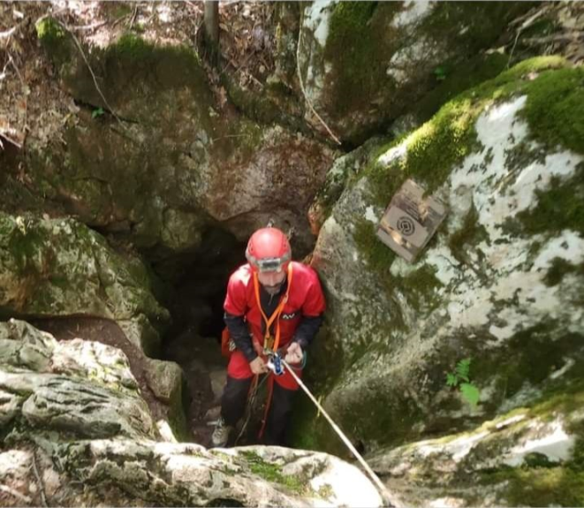Mersin'deki mağarada mahsur kalan ABD'li bilim insanı için 8 ülkeden 192 kişilik ekip teyakkuzda! Doktorların kararı bekleniyor