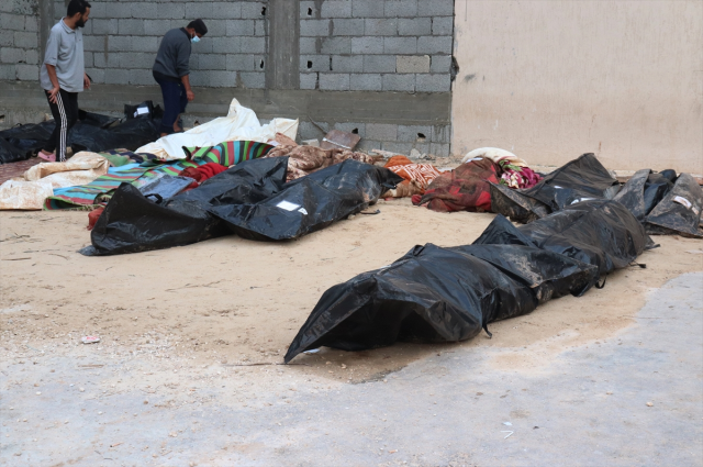 Libya'da can kaybı 6 bini aştı, yalnızca bir kentte 30 bin kişi yersiz yurtsuz kaldı