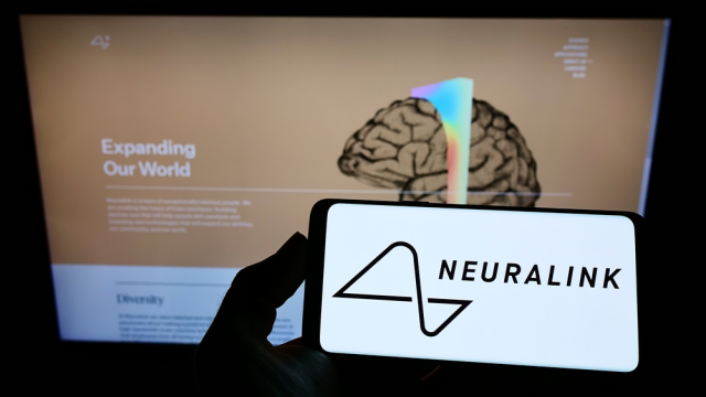 Elon Musk'ın beyin çipi girişimi Neuralink'e onay! Deney için hastalar aranıyor