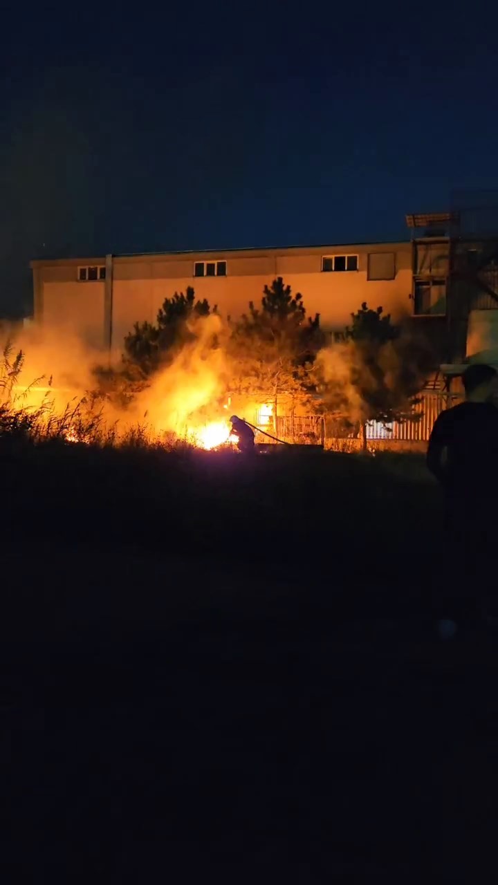Bursa’da iplik fabrikasında korkutna yangın