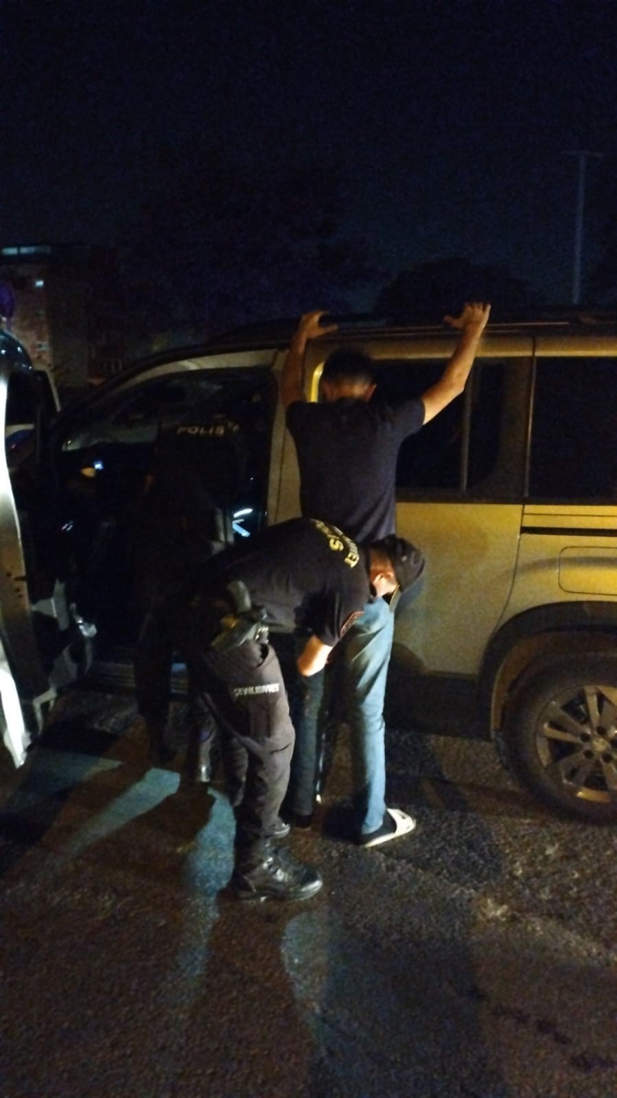 Bursa’da ’huzur’ uygulamaları devam ediyor: 3 kişi yakalandı