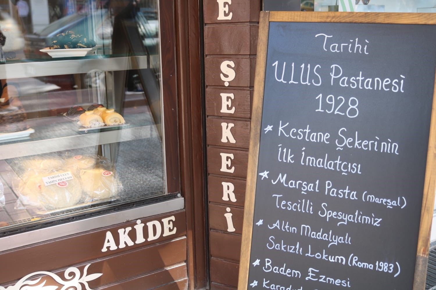 (Özel) Bursa’da asırlık lezzetler sunan bu pastane neredeyse Cumhuriyet ile yaşıt