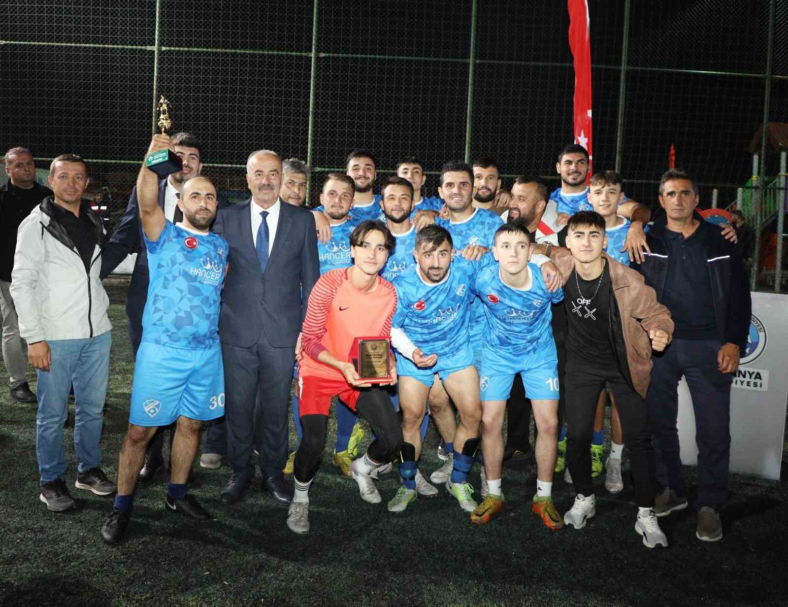 Nejat Biyediç futbol turnuvası şampiyonu Orhaniye