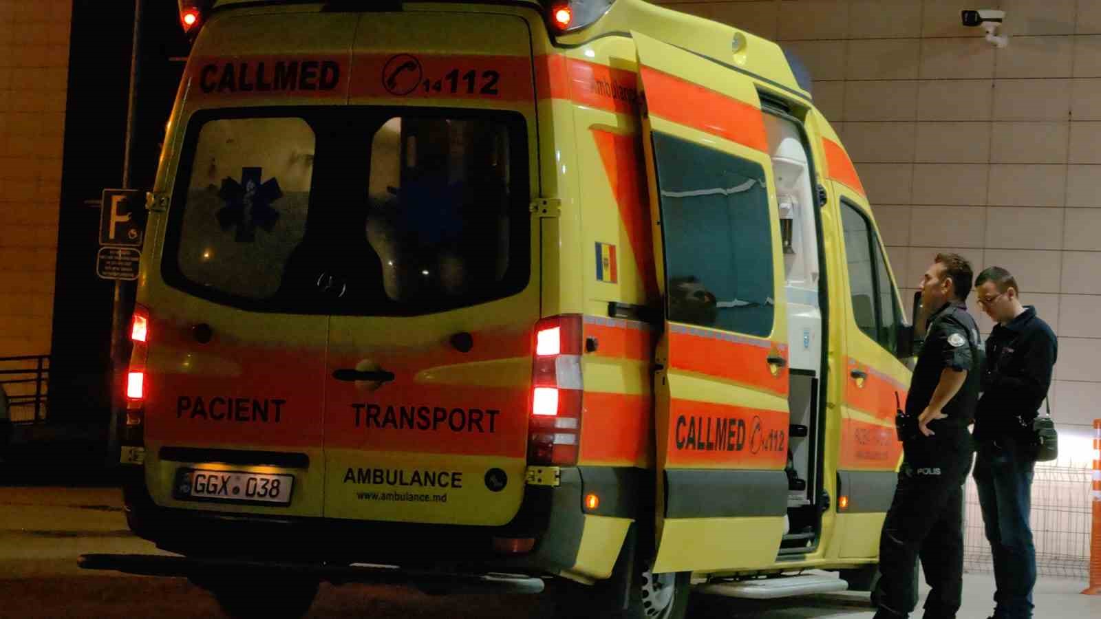 Moldovalı turist ambulansla ülkesine sevk edilirken değerleri düştü, İnegöl’de hastaneye acil giriş yaptı