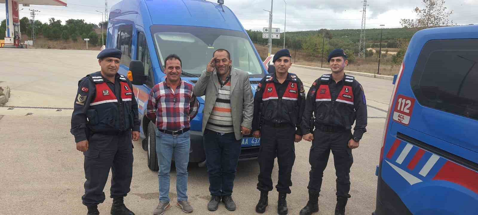 Bursa’da tır şoförünün kaybettiği arkadaşını jandarma buldu