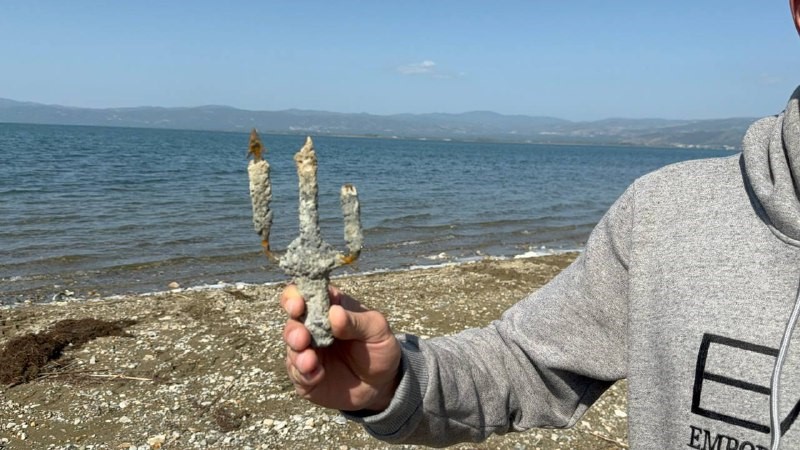 (Özel) İznik Gölü’nde 2 bin yıllık mızrak ucu bulundu