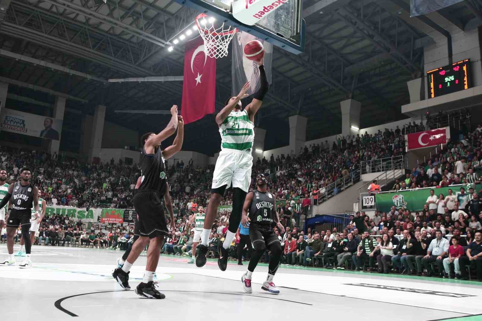 Türkiye Sigorta Basketbol Süper Ligi: Bursaspor: 82 - Beşiktaş: 76