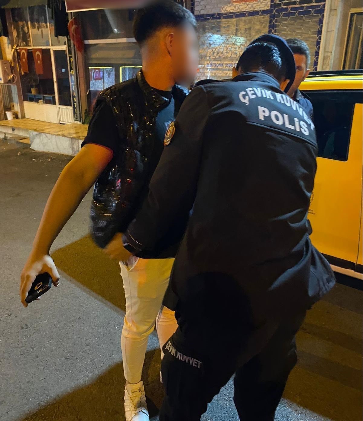 Bursa’da suçlular polisin şok asayiş uygulamalarından kaçamıyor