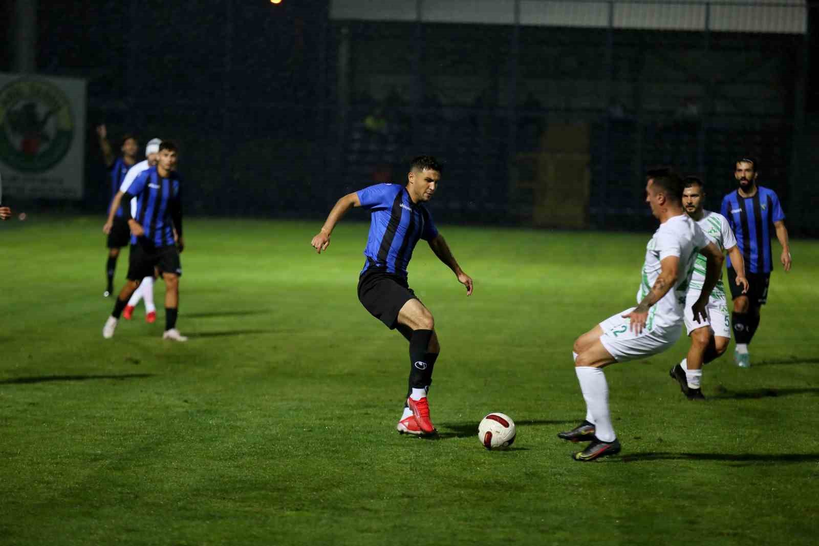TFF 2. Lig: Karacabey Belediyespor: 3 - Kırşehir FSK: 0