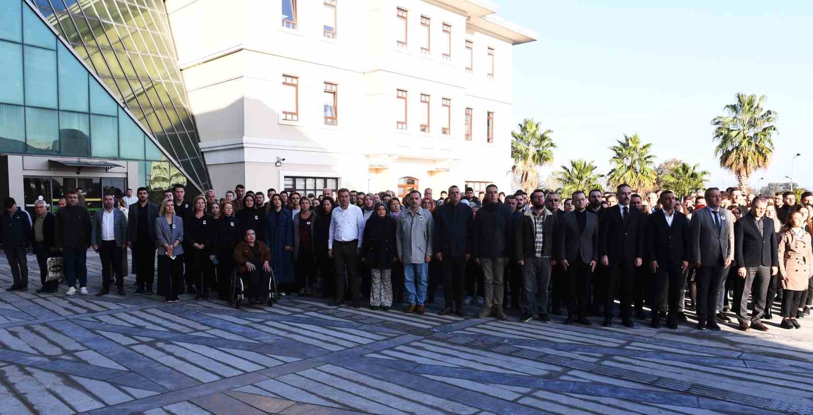 Osmangazi Belediyesi personeli Ata’yı andı