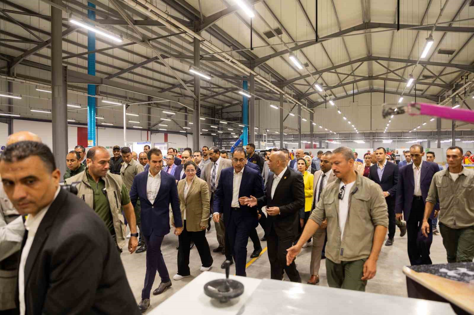 Yeşim Grup’un Mısır’daki firması Jade Tekstil’e Mısır Başbakanı’ndan ziyaret
