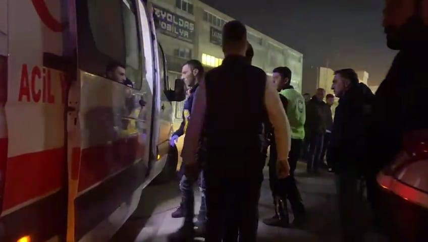 Bursa’da hafif ticari araç kamyonetle çapıştı: 1 yaralı