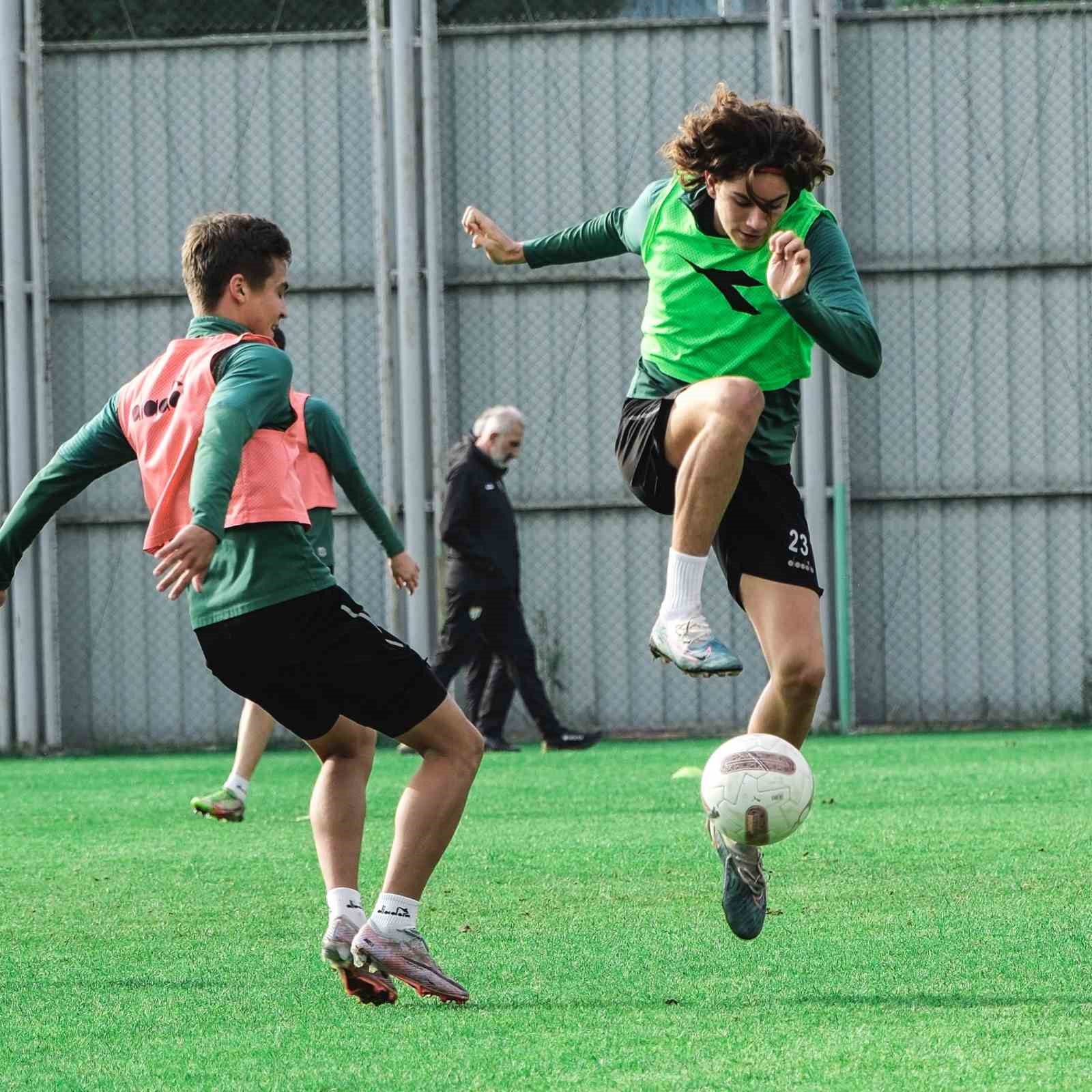Bursaspor’da Diyarbekirspor maçı hazırlıkları başladı