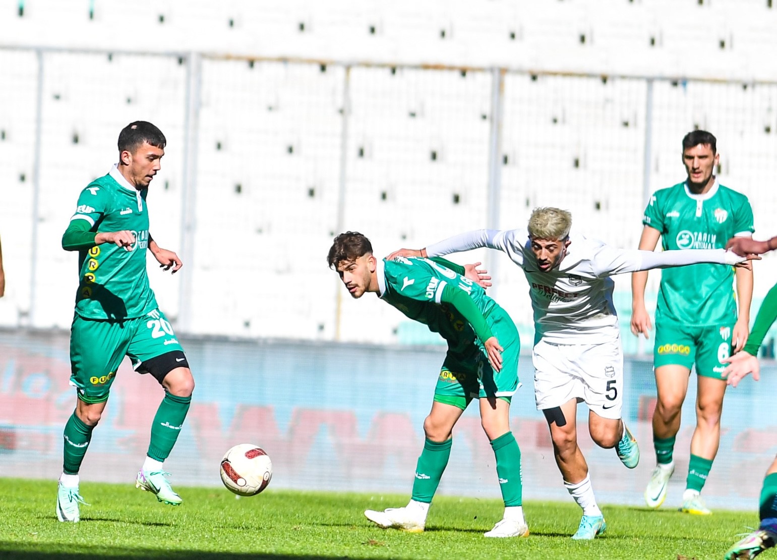 TFF 2. Lig: Bursaspor: 0 - Nazilli Belediyespor: 0