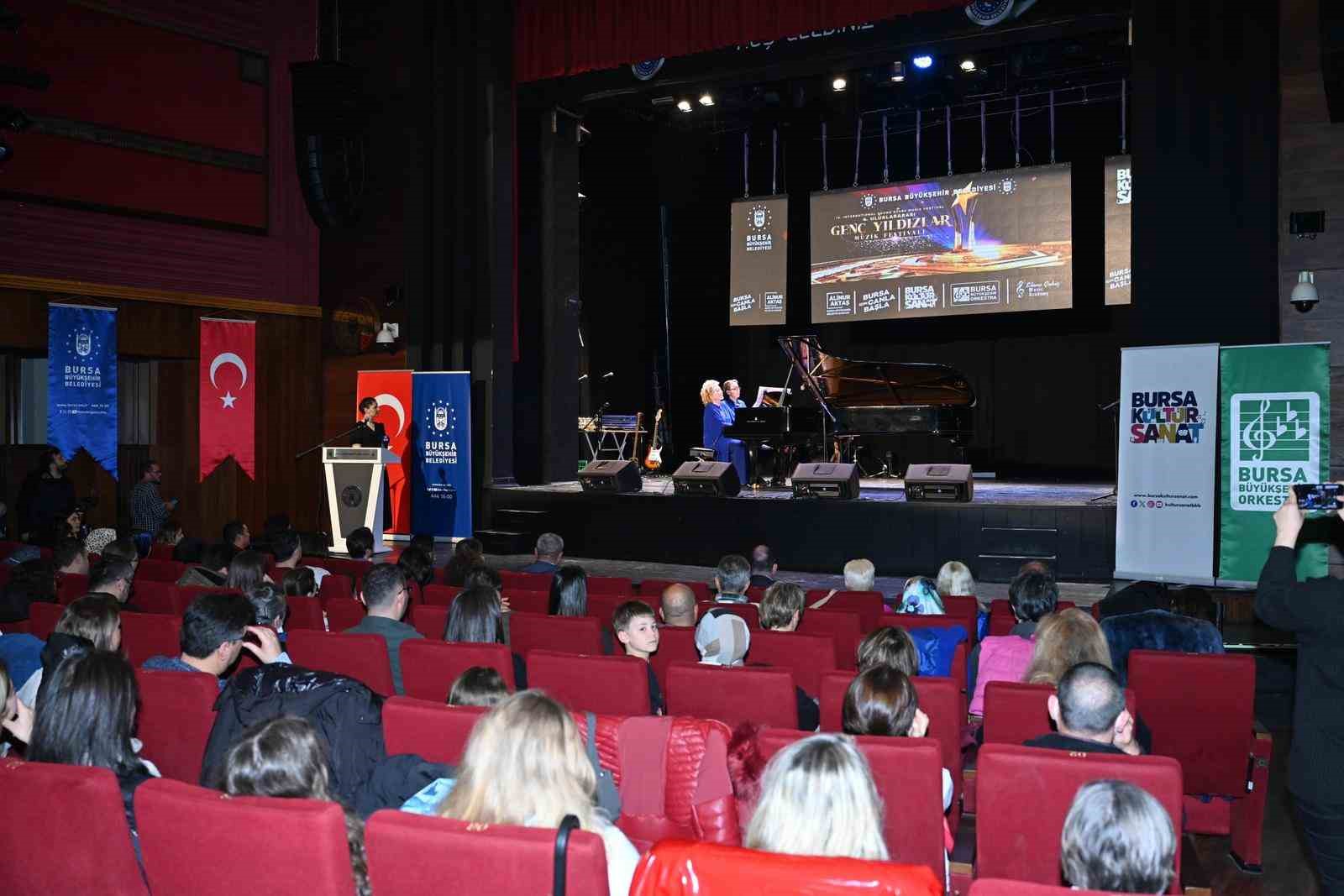 Uluslararası Genç Yıldızlar Müzik Festivali Bursa’da gerçekleştirildi