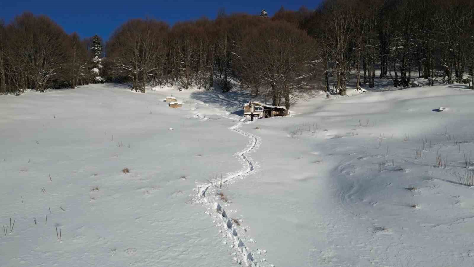 (Özel) Uludağ’ın ayak basılmayan karla kaplı yayları böyle görüntülendi