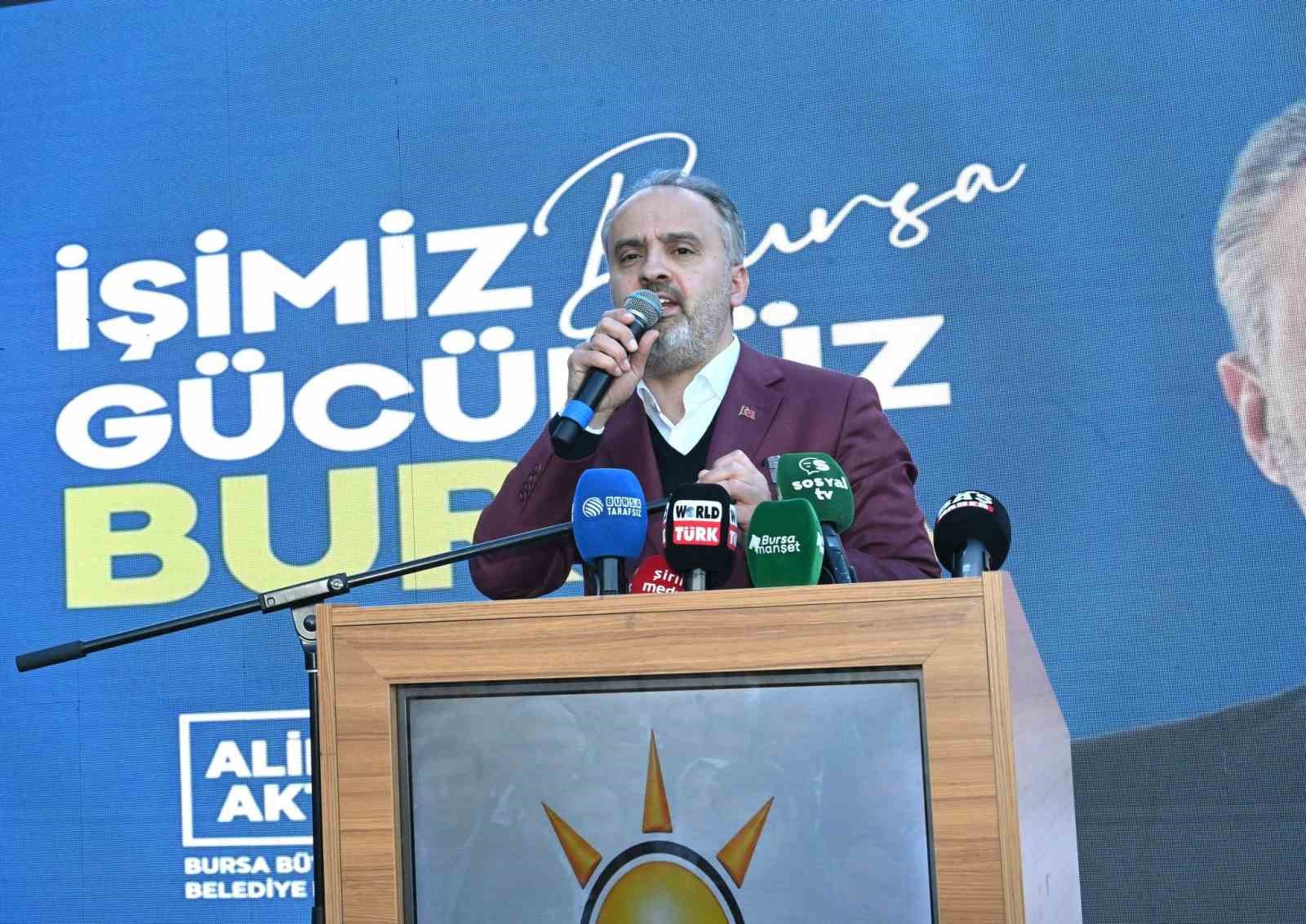 Bursa Büyükşehir Belediye Başkanı Alinur Aktaş’ın seçim irtibat ofisi açıldı