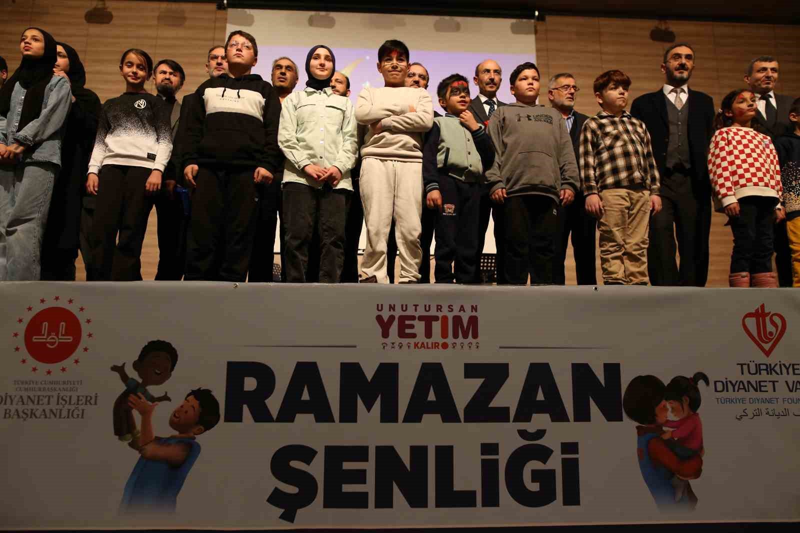 Türkiye Diyanet Vakfı Genel Müdüfü Turan: “5 bin 818 yetimi himaye etmeye çalışan bir vakıfız”