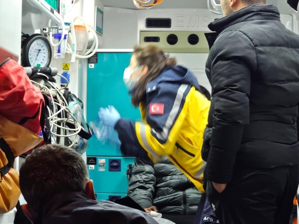 Alevlere teslim olan yolcu otobüsünde hastaneye kaldırılan yolcu sayısı 16’ya yükseldi