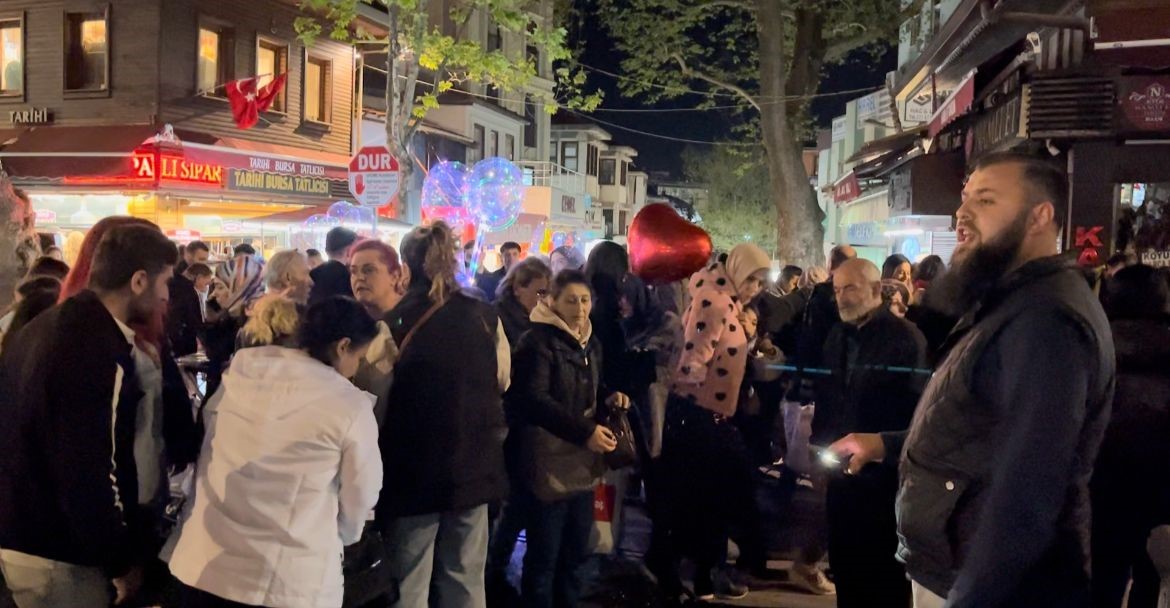 Bursa’da çarşılarda bayram yoğunluğu yaşandı
