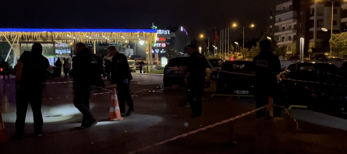 Bursa’da eğlence merkezinde silahlı kavga: 1 yaralı